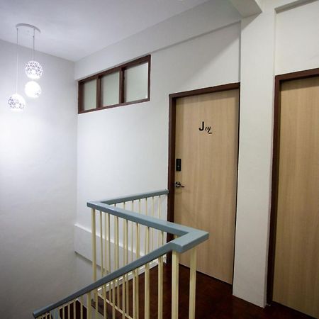 Hom2Rex Kuching Homestay Taman Timberland Buitenkant foto