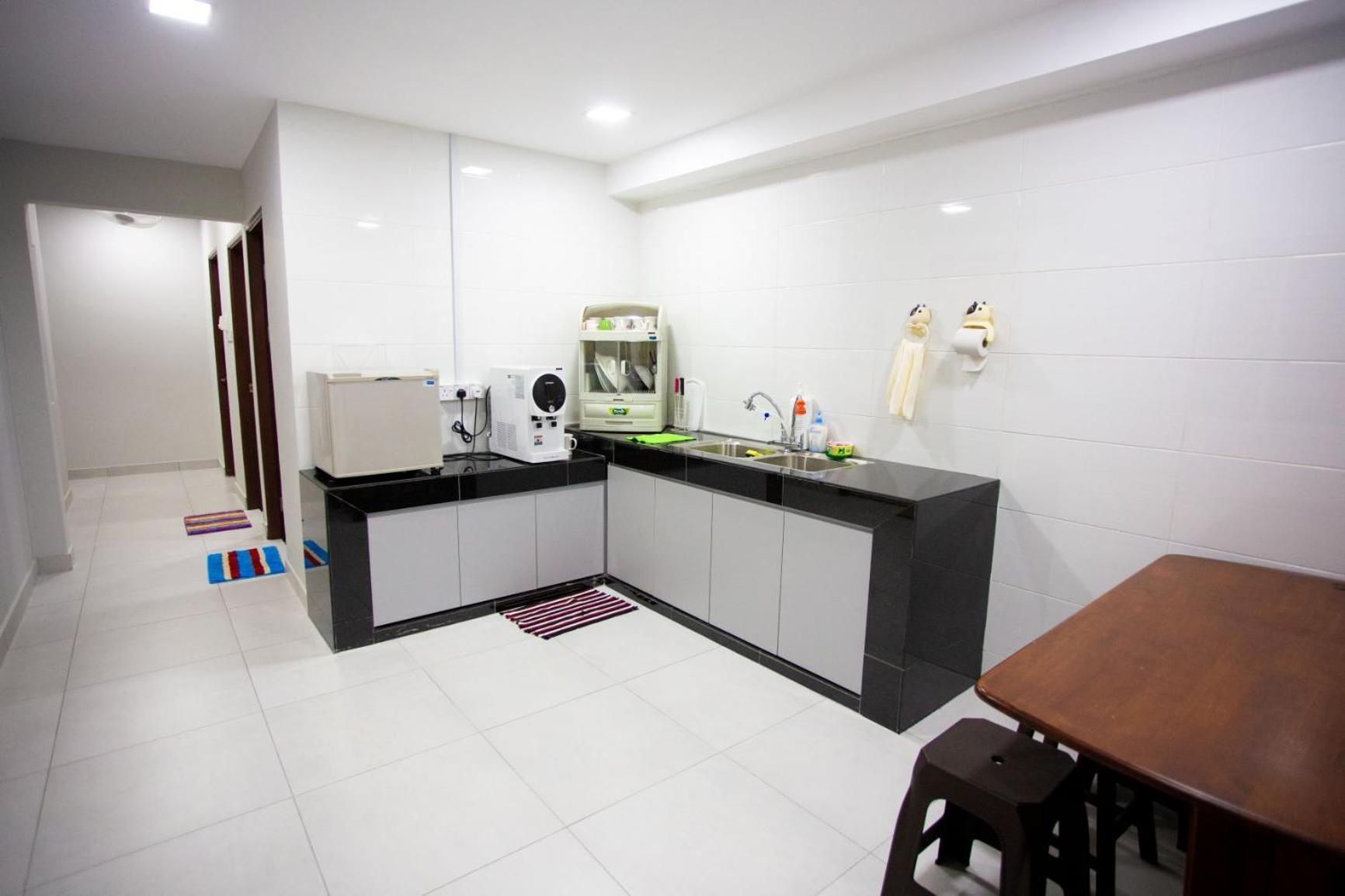 Hom2Rex Kuching Homestay Taman Timberland Buitenkant foto